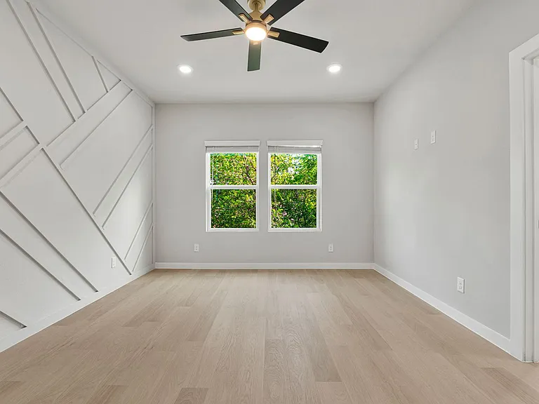 525 Dakota St — Photo 9