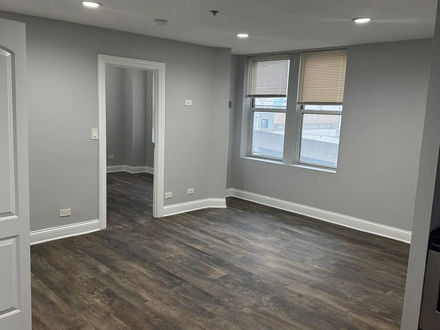 10 N Sheridan Rd. — Photo 3