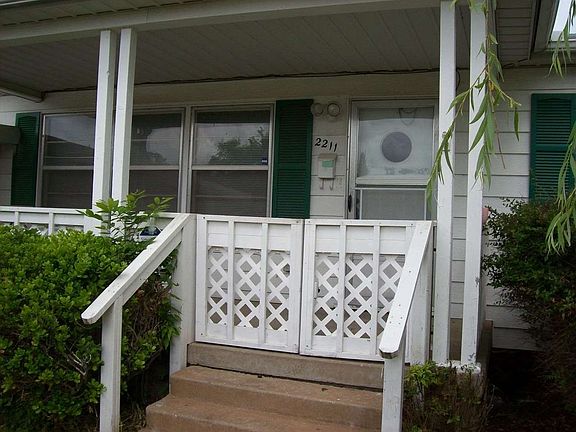 3rd image of 2211 NW 23rd St