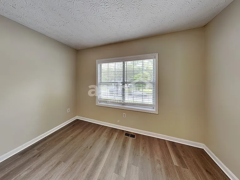 808 Grindstone Pl SW — Photo 15