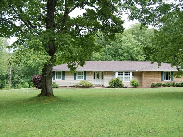 309 Conestoga Trl, Pulaski, PA 16143