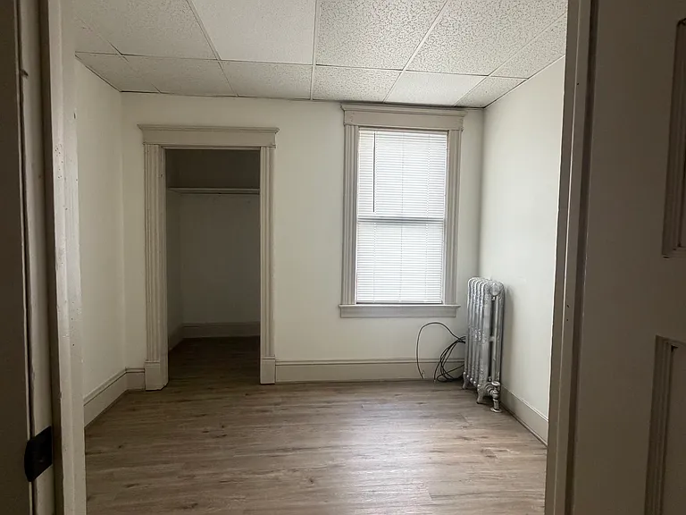 35 Linden St — Photo 14