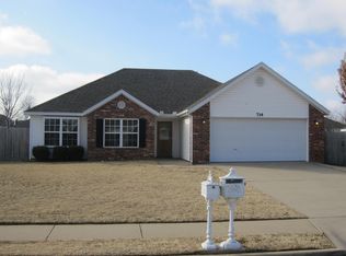 714 Emerald St, Lowell, AR 72745