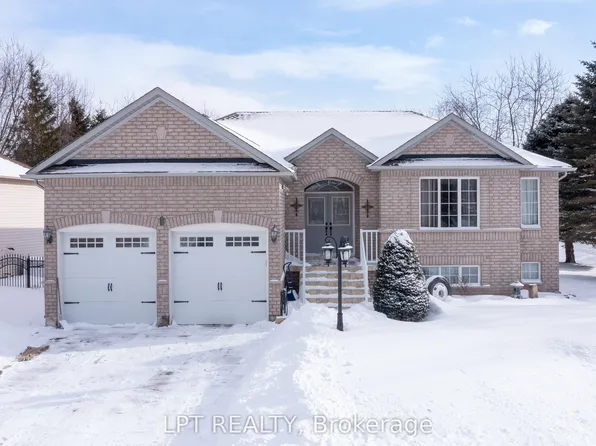 1 Bay Ct, Wasaga Beach, ON L9Z 1P7