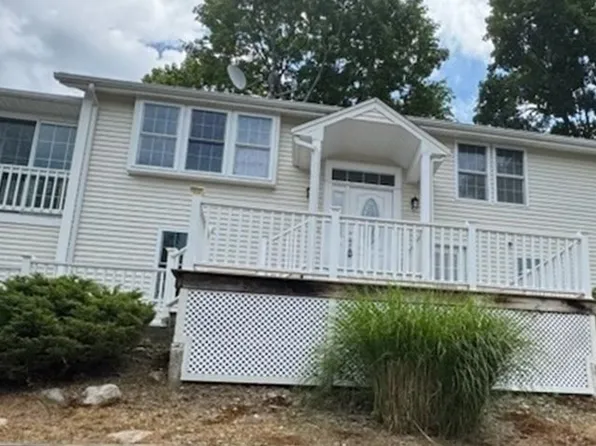 15 Suwanee Rd, Weymouth, MA 02189