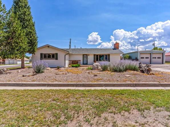 401 S 4th St, Westcliffe, CO 81252