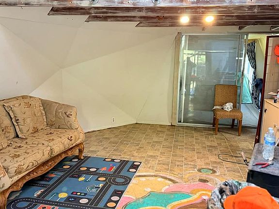 2nd image of 5626 Sherlock Rd