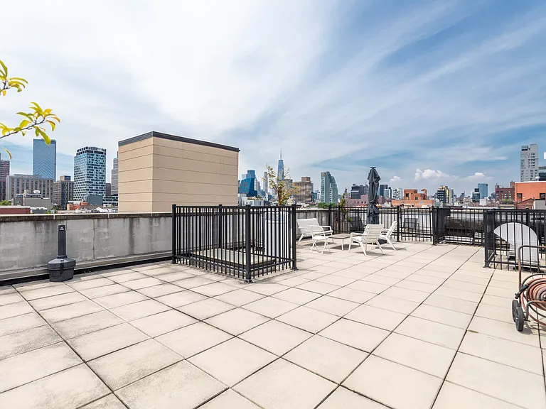 154 Attorney St #305 — Photo 8