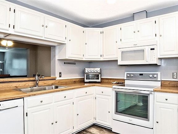 5th image of 4745 Sweetwood Ct