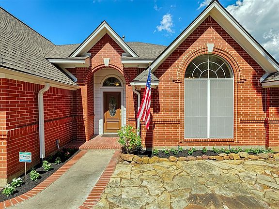 4th image of 6851 Kingston Cove Ln