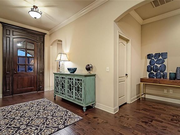 4th image of 2941 E Pebblestone Dr