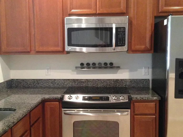 9680 Lago Dr #9680 — Photo 2