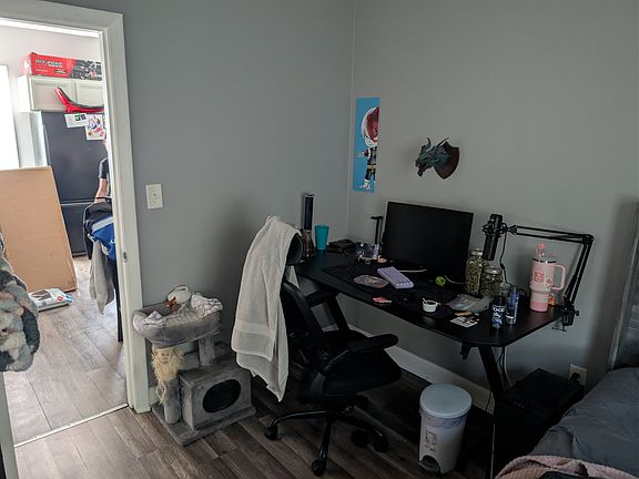4th image of 59 Fairmount Ave #1