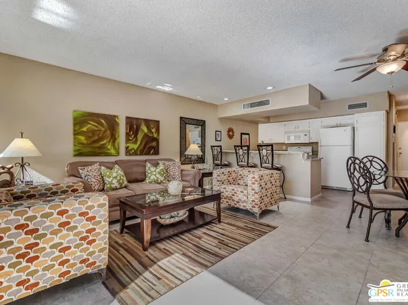 1655 E Palm Canyon Dr Unit 208, Palm Springs, CA 92264