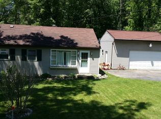 16477 11 Mile Rd, Battle Creek, MI 49015