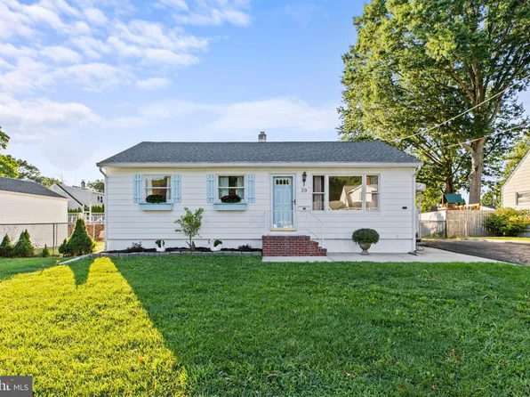 39 Willow Rd, Bordentown, NJ 08505