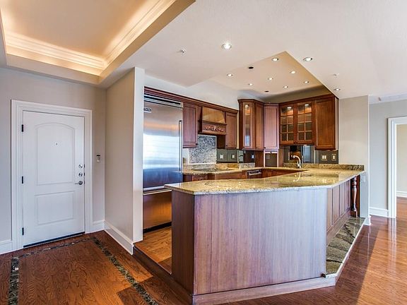 5th image of 3225 Turtle Creek Blvd APT 1632