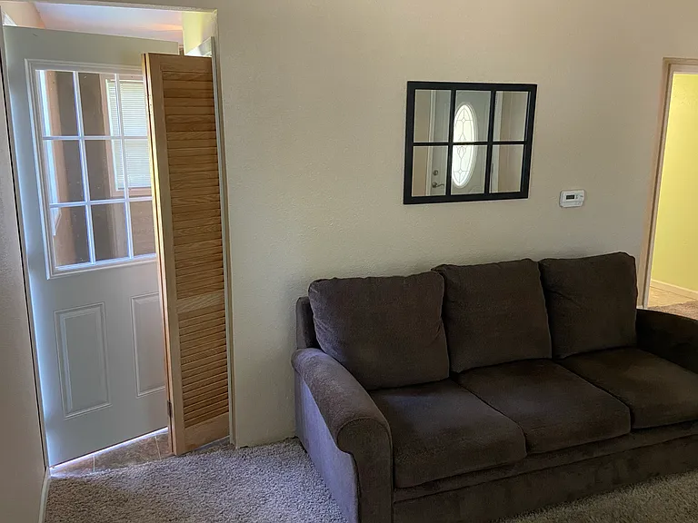 417 Avenue F — Photo 13