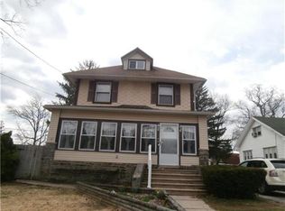 216 W Winona Ave, Norwood, PA 19074