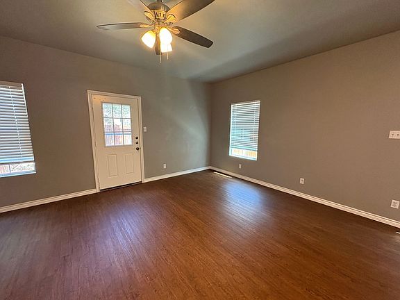3rd image of 7811 Kingsbury Way Unit 1