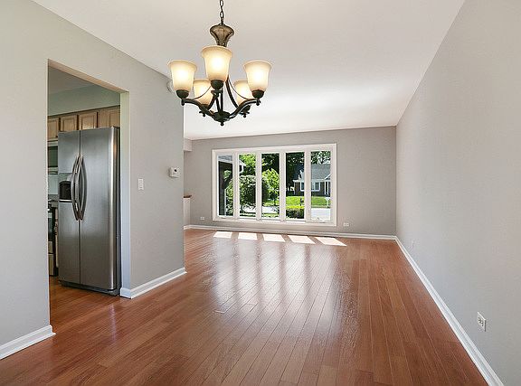 4th image of 301 Alexandria Dr