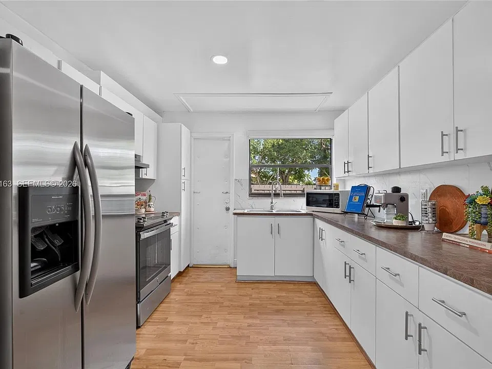 11510 SW 5th St #1