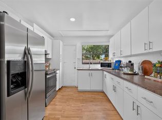 11510 SW 5th St #1, Miami, FL 33174