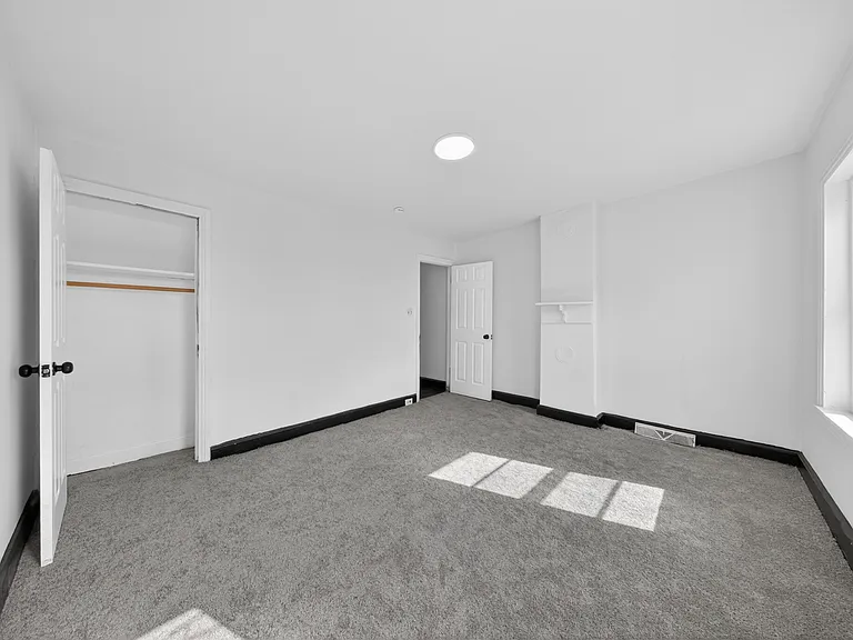 835 N Spruce St — Photo 10