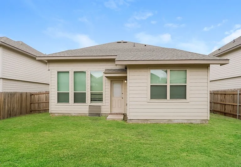 8232 Camellia Tree Ct — Photo 5