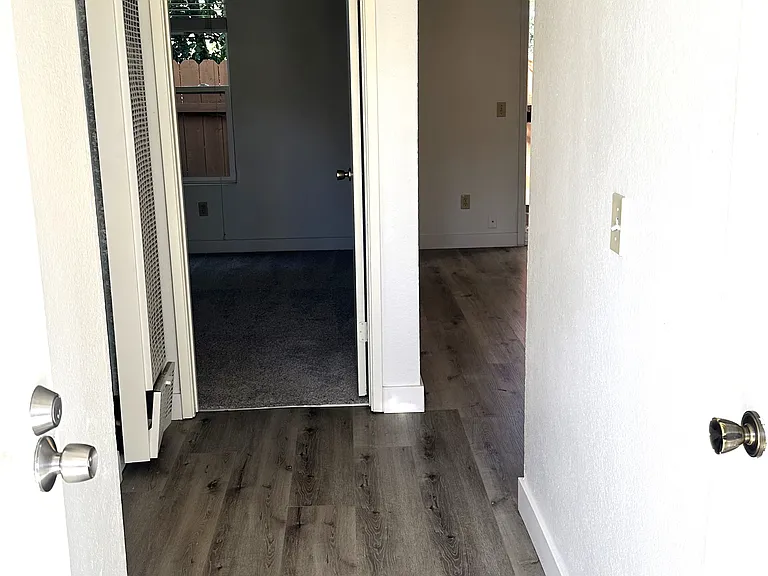 Stony Creek Apartments — Photo 39