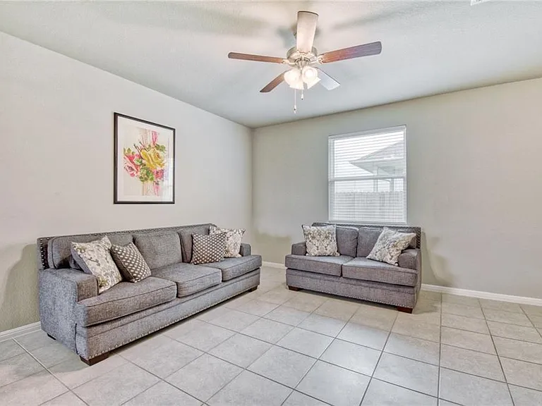 6410 Owl Creek Ln — Photo 8