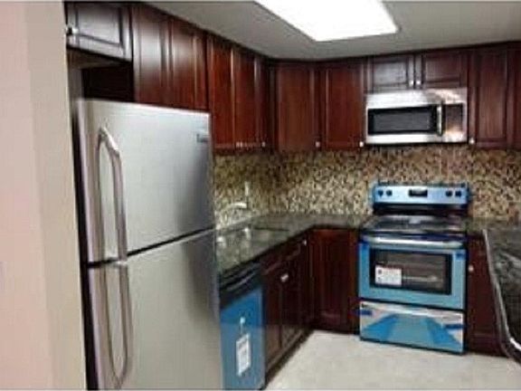 4th image of 5856 Garfield St APT 6