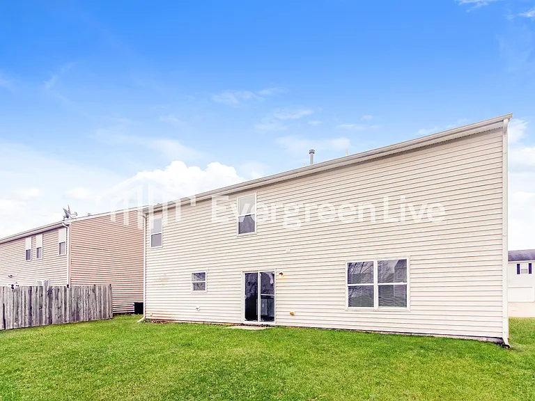 10830 Spring Green Dr — Photo 15