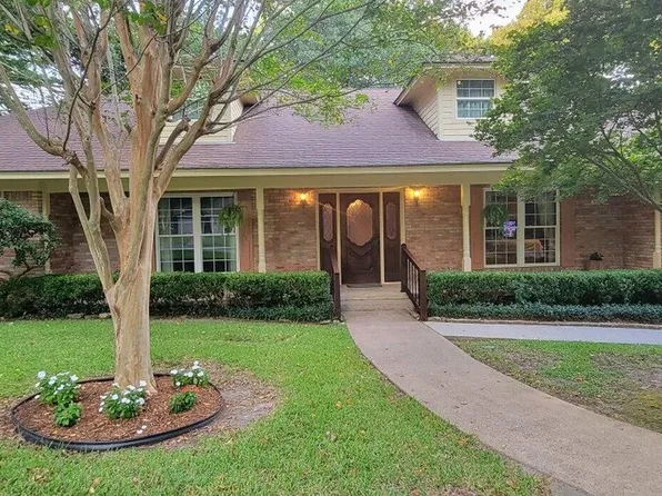 2025 Surrey St, Nacogdoches, TX 75965