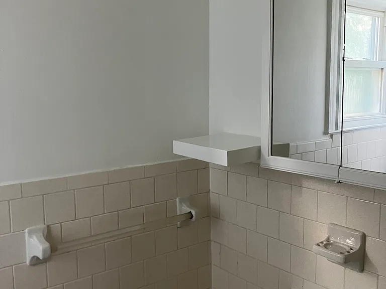 42 Garfield St #2 — Photo 4