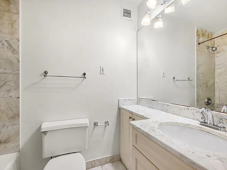 280 Rector Pl #7M — Photo 6