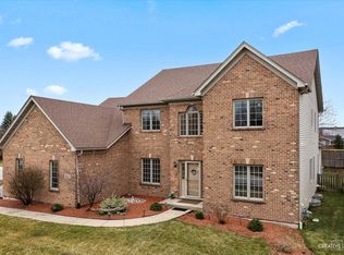 3939 Highknob Cir, Naperville, IL 60564