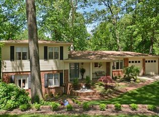 1111 Dunwoody Dr, Saint Louis, MO 63122