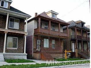 3856 Yemans St, Hamtramck, MI 48212