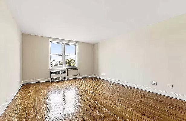 1st image of 8740 25th Ave #4S