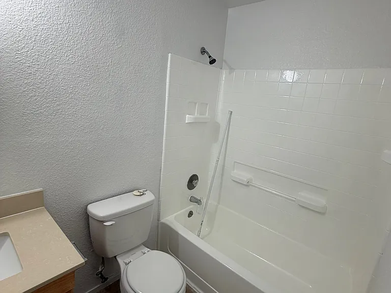 2321 Clifford Ave #1 — Photo 5