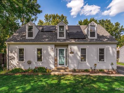 818 Menominee Dr, Lake In The Hills, IL, 60156