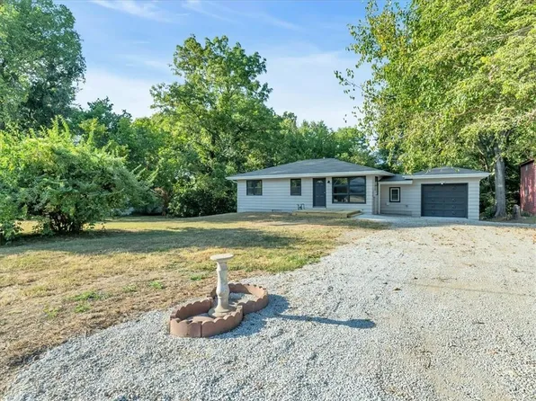 14806 E Mayes Rd, Independence, MO 64050
