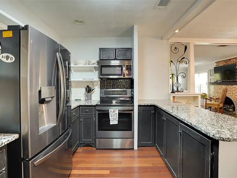 2390 Sheridan Rd — Photo 14