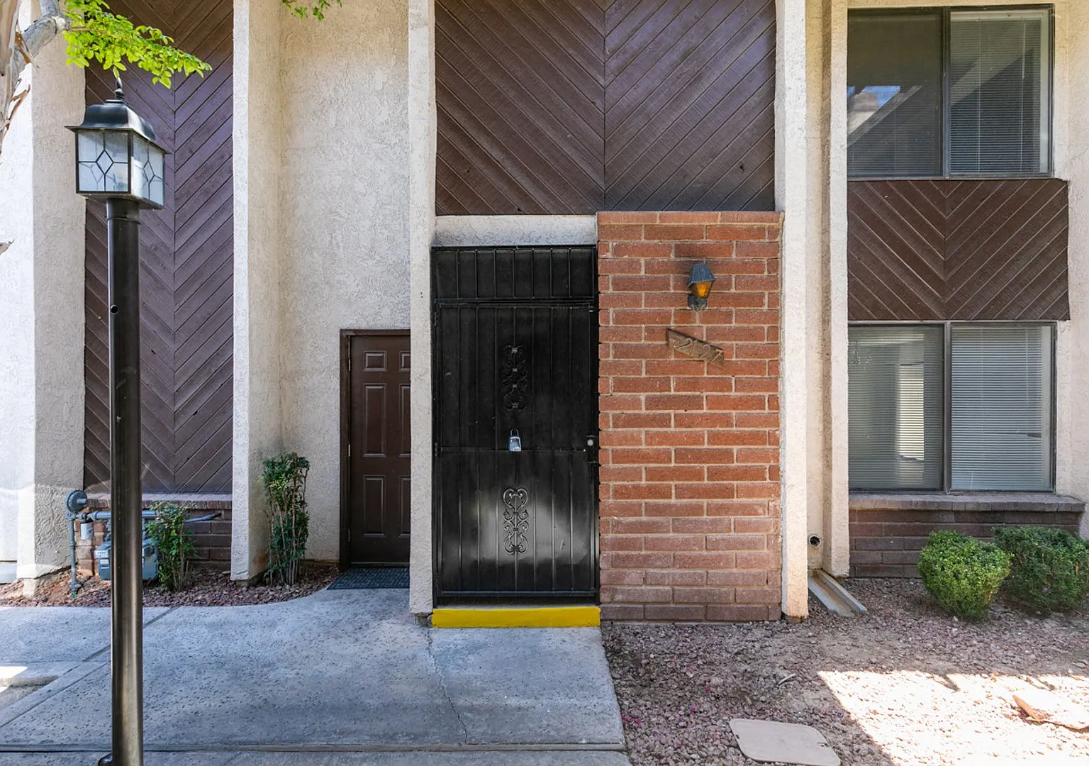 2127 Pine Breeze Ln — Photo 4