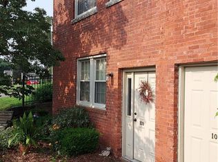 92 Main St APT 109, Deep River, CT 06417