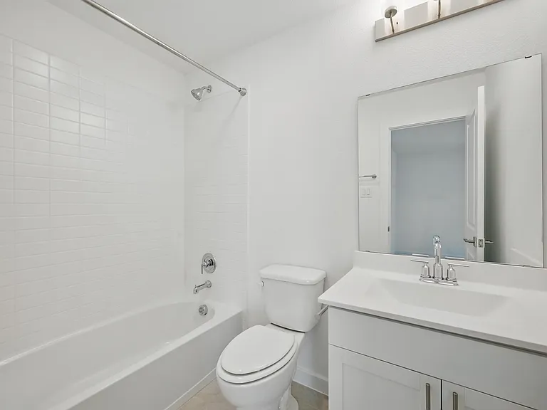 1413 Richardson St — Photo 14