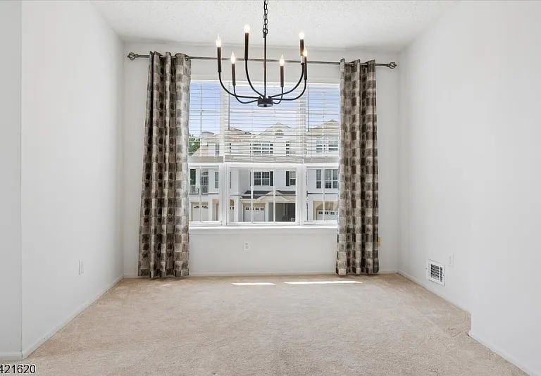 82 Hancock Dr — Photo 13