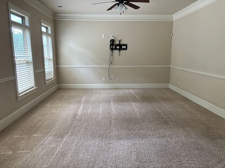 717 Porter Ln — Photo 6