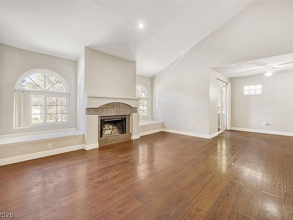 5th image of 3145 E Flamingo Rd APT 2026